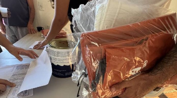 Mais de 200 pescadores artesanais de Penha recebem o kit pescador