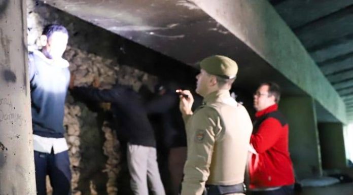 ATITUDE Prefeito de SC já internou mais de 100 pessoas em situação de rua