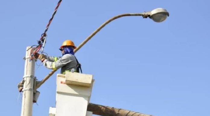 TCE constata superfaturamento na iluminação pública de Barra Velha