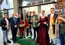 Cortejo da Festa do Divino realiza visita oficial à Prefeitura de Camboriú