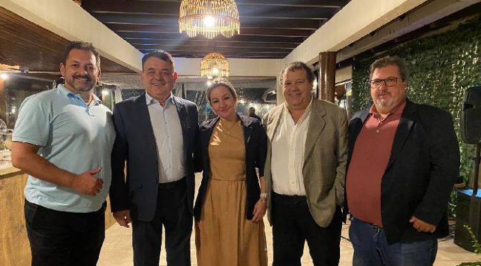 Nara Anacleto marca presença em evento com a presença do deputado Maurício Peixer em Penha
