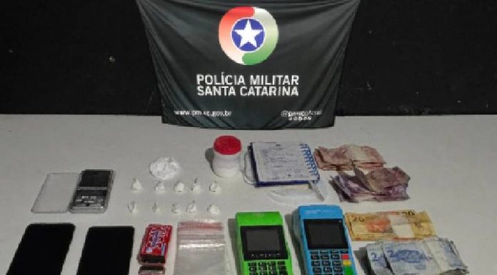 Duas mulheres são presas por tráfico de drogas em Barra Velha