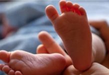 Bebê de um ano é “penhorado” na boca de fumo por dívida de R$ 150