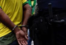 Três procurados são presos na Festa Junina de São João do Itaperiú