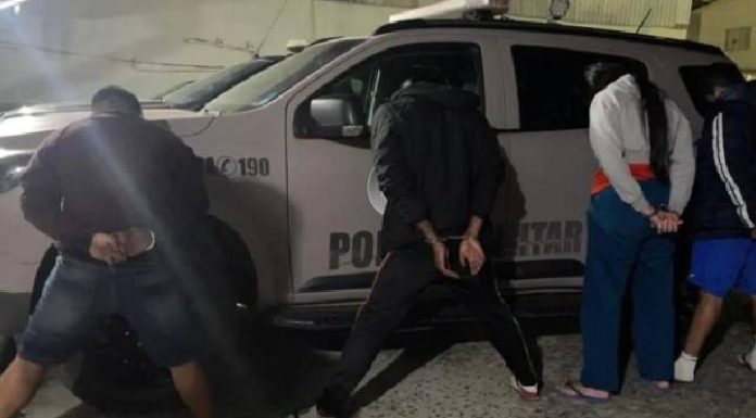 Chefes de facção envolvidos com mortes de policiais são presos em Navegantes e Penha