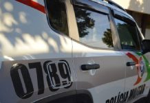 Mulher é morta a facadas dentro de casa em Balneário Camboriú