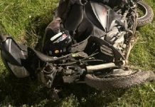 Piloto de moto que bateu em árvore morre no hospital Marieta