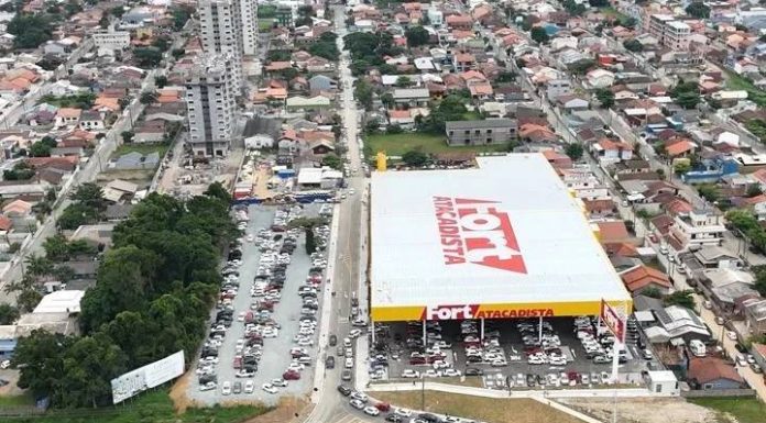 Fort Atacadista custeia obra de rótula asfaltada e inaugura novo acesso a Penha pela Transbeto