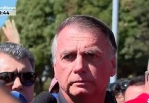 Com tornozeleira eletrônica, Jair Bolsonaro não virá mais a Santa Catarina