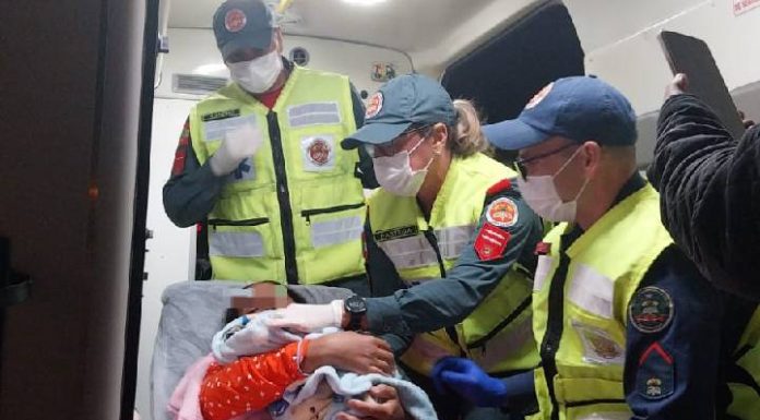 Bombeiros realizam parto em residência de Araquari
