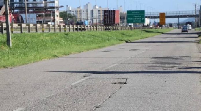 MPF vistoria marginais da BR-101 em Barra Velha