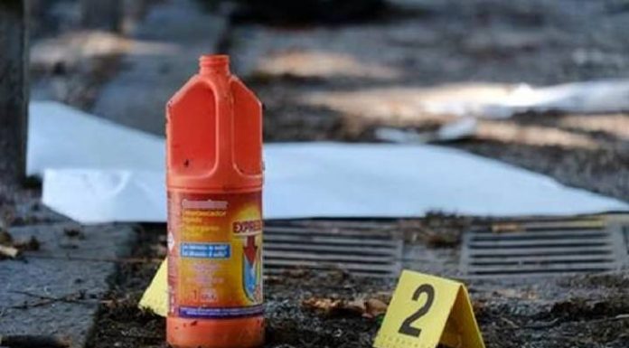 Mulher é indiciada por jogar ácido no pênis do ex após relação sexual