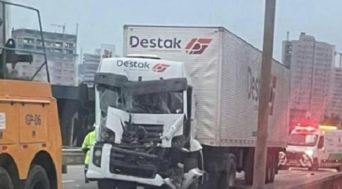 Ciclista morre atropelado ao atravessar a BR-101 em Itapema