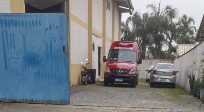 Ambulância dos Bombeiros Voluntários é flagrada em evento particular da academia do vereador Luciano de Jesus