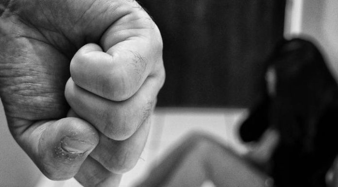 Mulher é agredida em Barra Velha e sofre ferimentos na cabeça e no rosto
