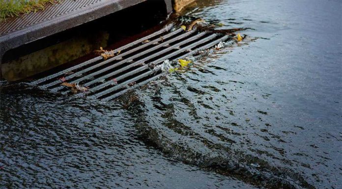Conheça as diferenças entre rede de esgoto e drenagem pluvial