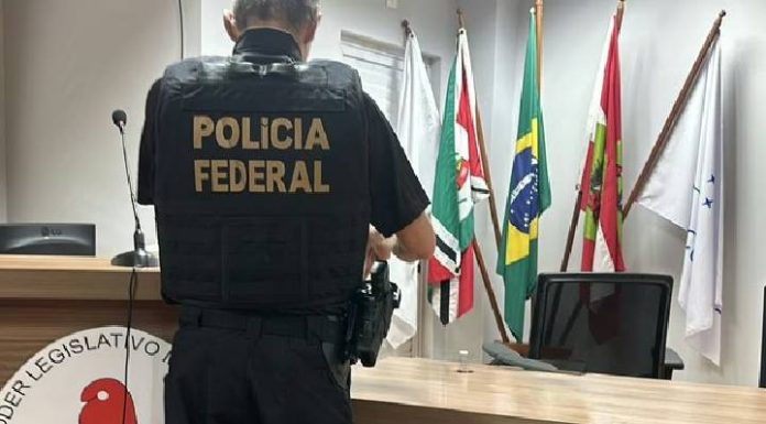 Vereador é cassado e ex-candidato a prefeito de SC fica inelegível por uso de cédulas falsas na compra de votos