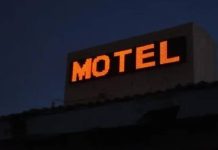 TE CUIDA NÃO! Idoso leva 4 novinhas para o motel e passa mal