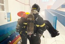 Alunos de Penha passam por simulado de incêndio