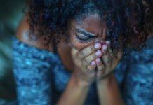 Homem é preso após forçar mulher a tomar soda cáustica