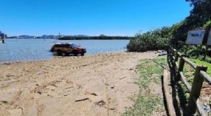 Corpo em decomposição é encontrado no Rio Itajaí-Mirim