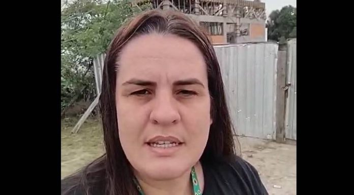 VIDEO Vereadora Manu cobra agilidade em construção de creche no centro de Penha