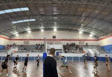 Campeonato Municipal de Voleibol de Penha chega às semifinais nesta quarta-feira, 1º