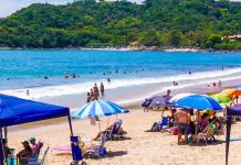 Prefeitura de Penha lança edital para regulamentação do comércio ambulante nas praias na temporada de verão 2025/2026