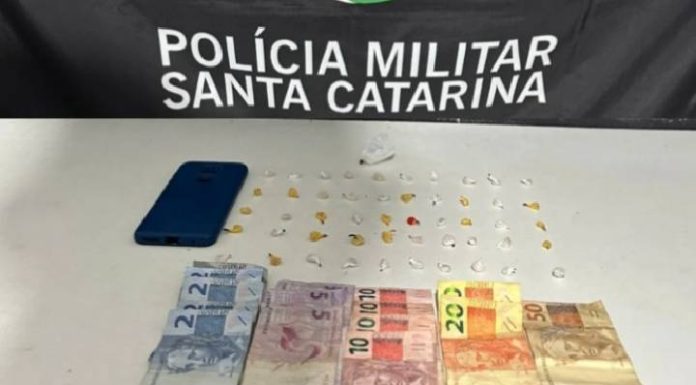 Homem é preso com 50 pedras de crack no Itacolomi em Piçarras