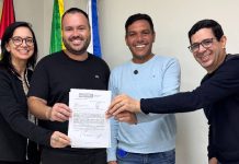 Após pressão do Sindicato dos Servidores, prefeito Tiago encaminha projeto para atender professores do Magistério