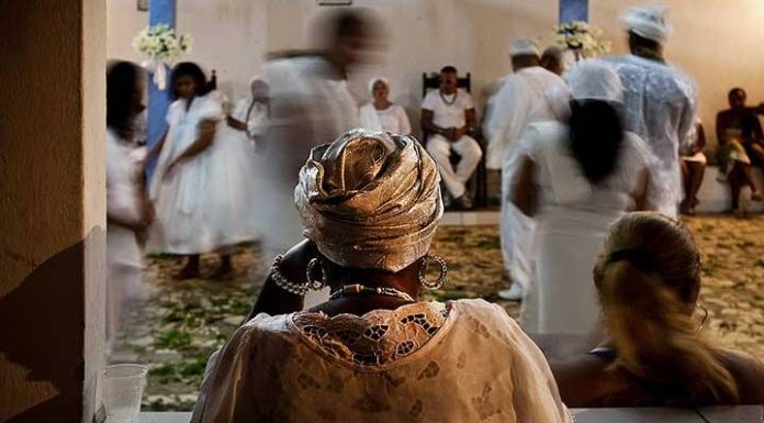 Pai de Santo tortura e estupra família inteira