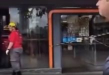 VIDEO Vigilante morre com um tiro dentro da Agência do Itaú em Navegantes