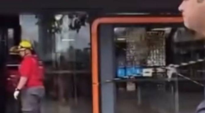 VIDEO Vigilante morre com um tiro dentro da Agência do Itaú em Navegantes
