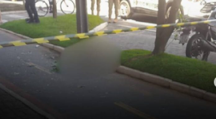 Homem salta de prédio na Avenida do Estado em BC na tarde desta terça-feira (14)