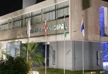 FALTA DE VERGONHA Vereadores de Barra Velha terão vale-alimentação de R$ 500 por mês