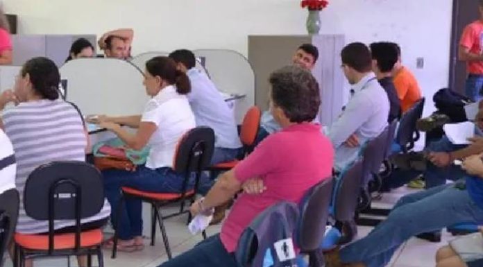 Prefeitura de SC vai gastar quase meio milhão para aprender a atender melhor os próprios moradores
