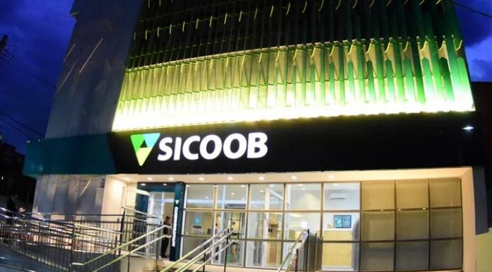 Visa e Sicoob renovam parceria de patrocínio com a Visa Cash App RB no Brasil