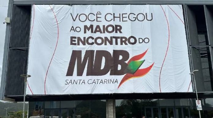 MDB realiza encontro em Balneário Camboriú com presença de lideranças nacionais