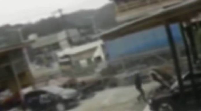 VIDEO Réus que mataram lavador de carros por suspeita de estupro são absolvidos em Itajaí