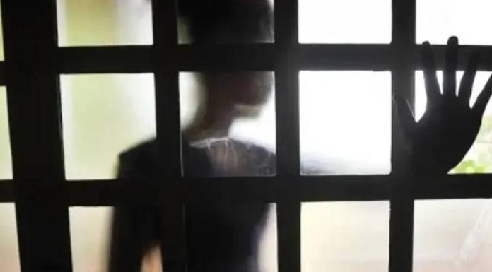 Professor de escola do Vale do Itajaí é condenado a mais de 77 anos de prisão por abusar de alunas