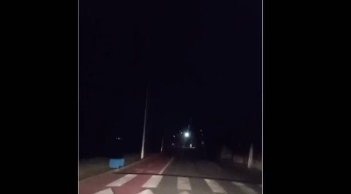 VIDEO Escuridão e insegurança predominam na orla de Itajuba em Barra Velha