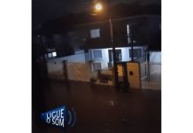 VIDEO Rua Santa Cruz, no Itacolomi, em Piçarras, volta a sofrer com alagamentos e casas são invadidas pela água