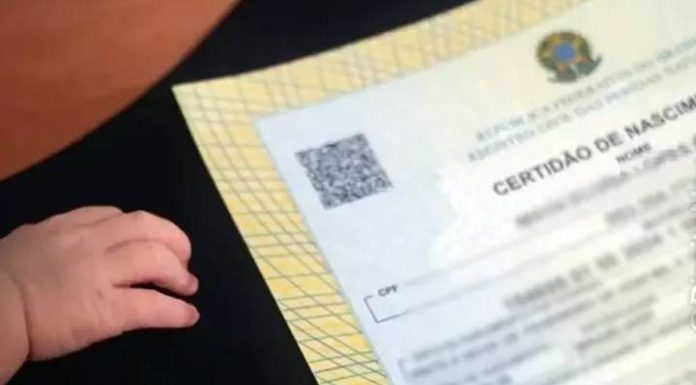 Certidão de nascimento revela que bebê é fruto de estupro cometido por padrasto em SC