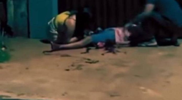 “Eu te amo, amor”, diz mulher após decepar pênis do marido