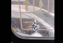 VIDEO Motorista de carro se masturba durante a parada do semáforo