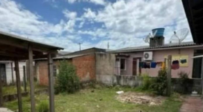 Mulher de 57 anos que estava desaparecida é achada morta dentro da fossa de casa