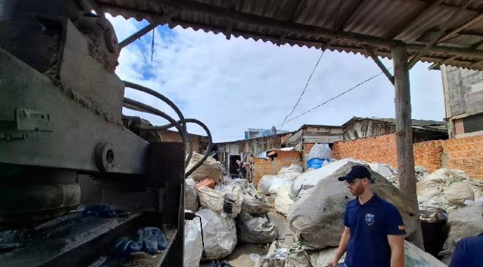 Piçarras realiza operação integrada em empresas irregulares de reciclagem
