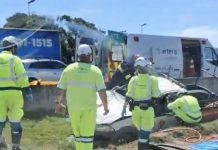 VIDEO Carro capota na BR-101 em Itajaí e causa lentidão no trânsito