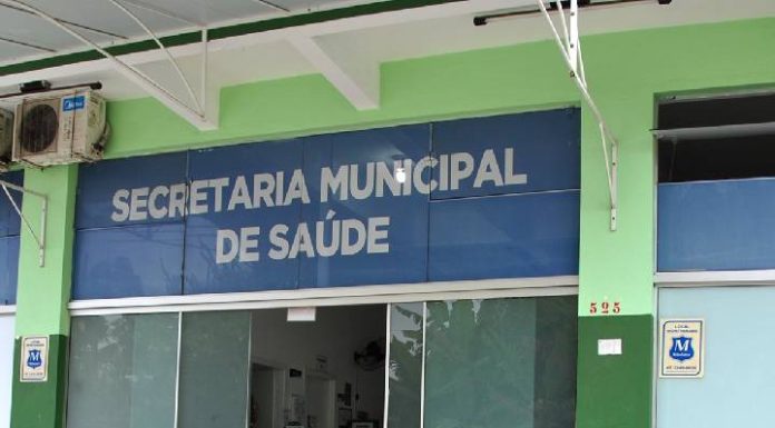 Prima do prefeito Tiago Baltt e servidora da Saúde de Piçarras é investigada por trabalhar em outro município enquanto estava de atestado