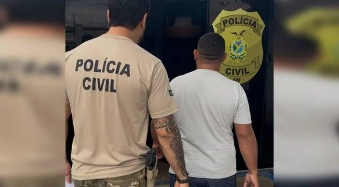 Servidor público esfrega pênis em mulher em evento com autoridades